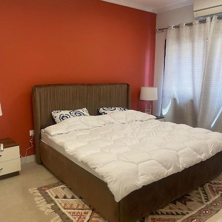 Smz Hotel Apartment Дубай Экстерьер фото