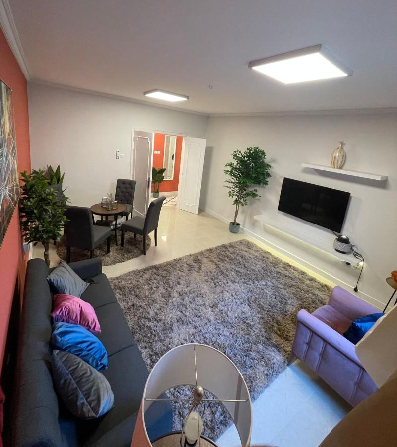 Smz Hotel Apartment Дубай Экстерьер фото